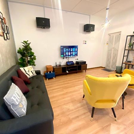 Comfy 3-Bedrooms With Family Karaoke Max-10Pax Ipoh Exterior photo