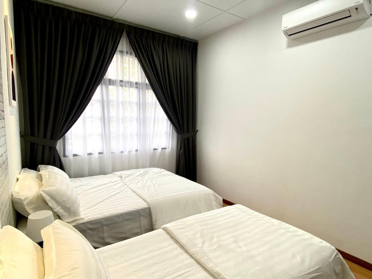 Comfy 3-Bedrooms With Family Karaoke Max-10Pax Ipoh Exterior photo